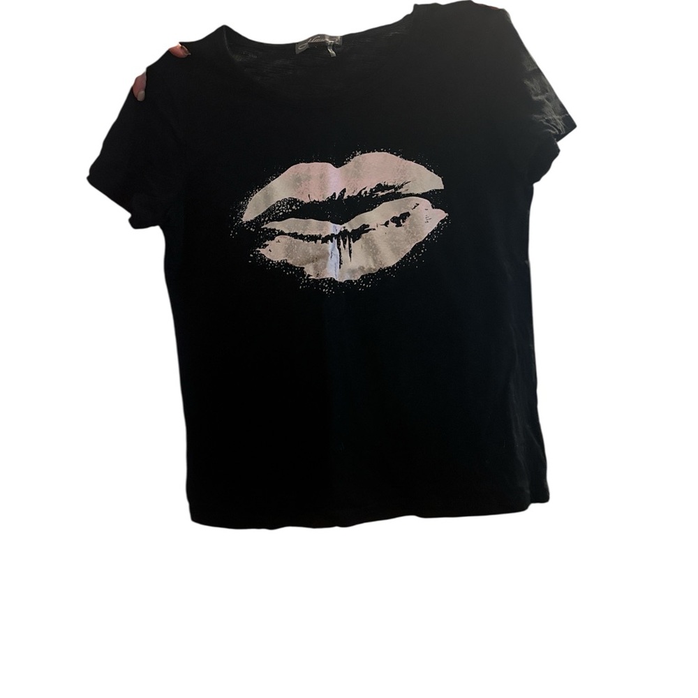 Black Short Sleeve Tee with Lip Print